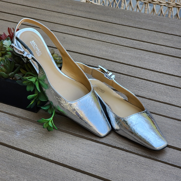 Michael Kors Women's Darrington Crushed Metallic Leather Slingback Flats Size 6 - Picture 3 of 10